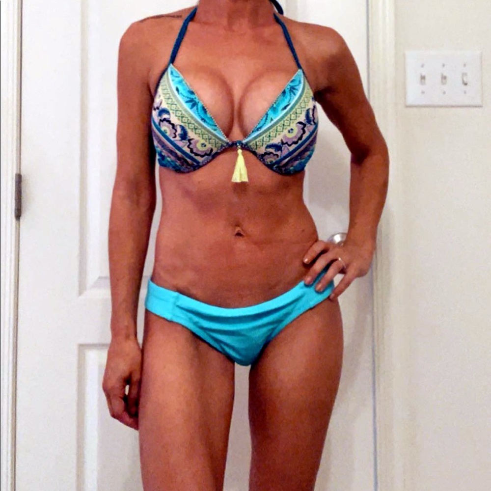 COPY - Woman’s bikini